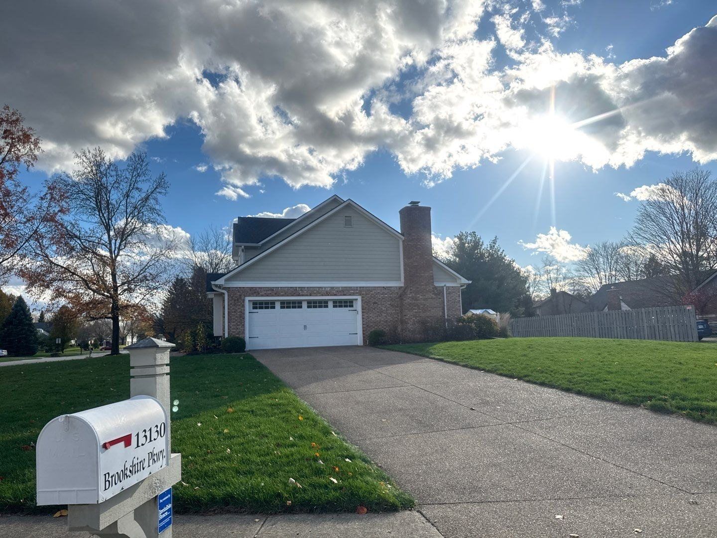 Cleaned concrete drive and mailbox at a Carmel home